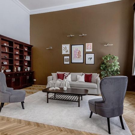 بودابست Luxe, Historic Home Near Downtown Landmarks 19Th Century المظهر الخارجي الصورة